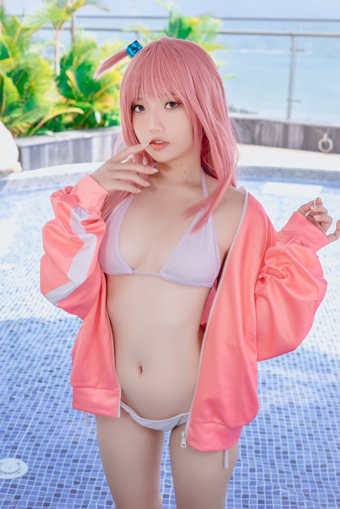 Messie Huang - Bocchi Swimsuit - Mitaku photo 1-0
