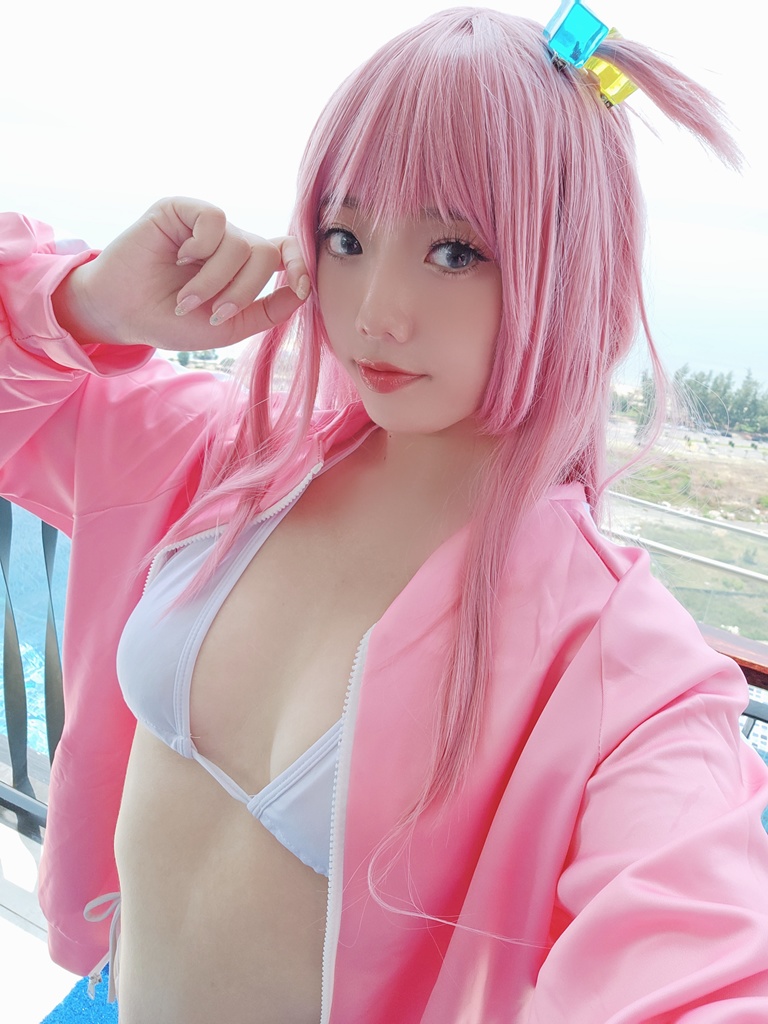 Messie Huang - Bocchi Swimsuit - Mitaku photo 2-0
