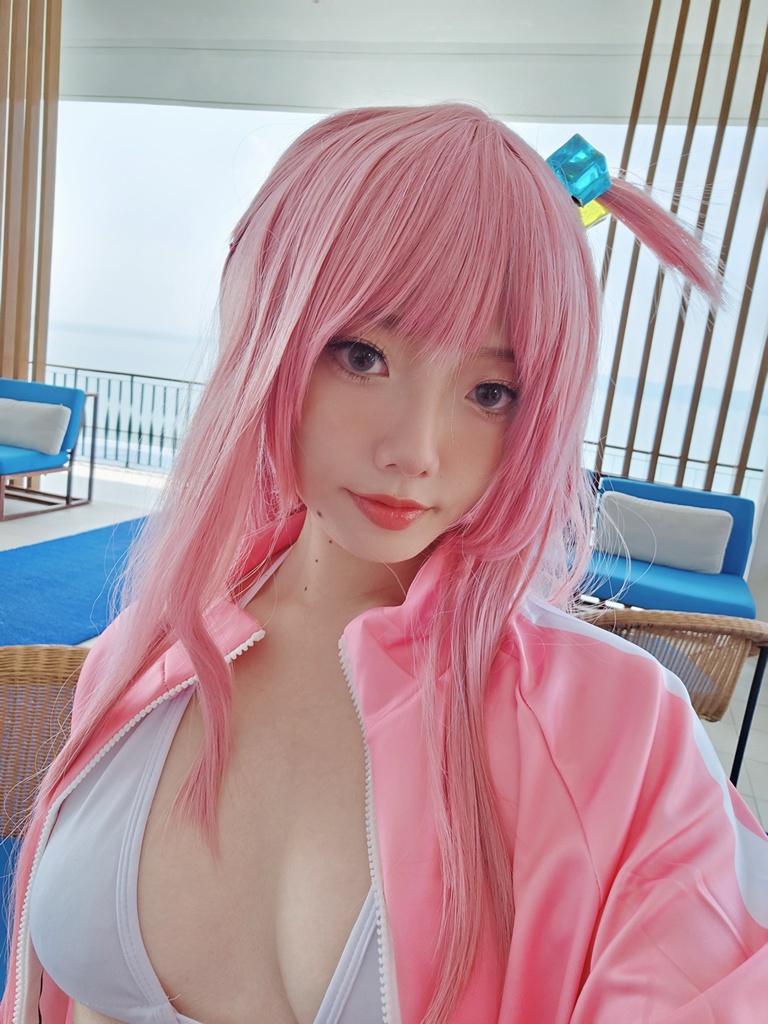 Messie Huang - Bocchi Swimsuit - Mitaku photo 2-1
