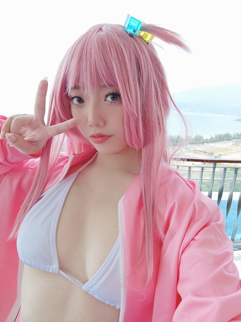 Messie Huang - Bocchi Swimsuit - Mitaku photo 2-2