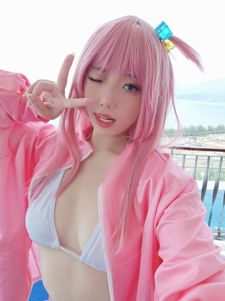 Messie Huang - Bocchi Swimsuit - Mitaku photo 2-4