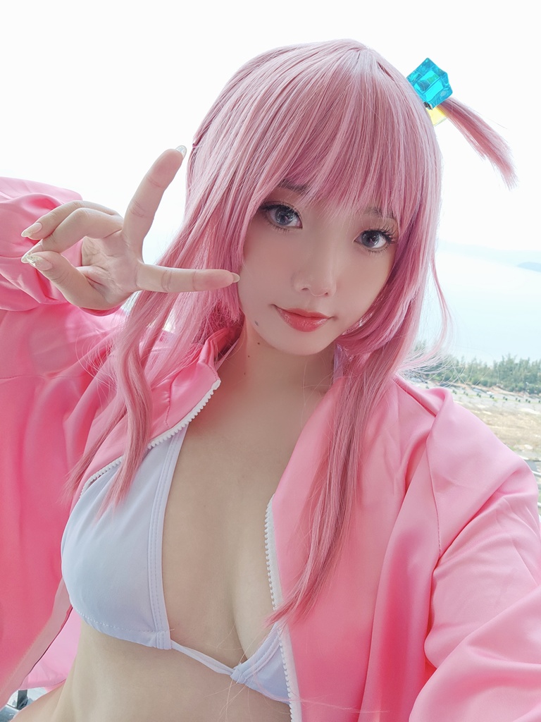 Messie Huang - Bocchi Swimsuit - Mitaku photo 2-7