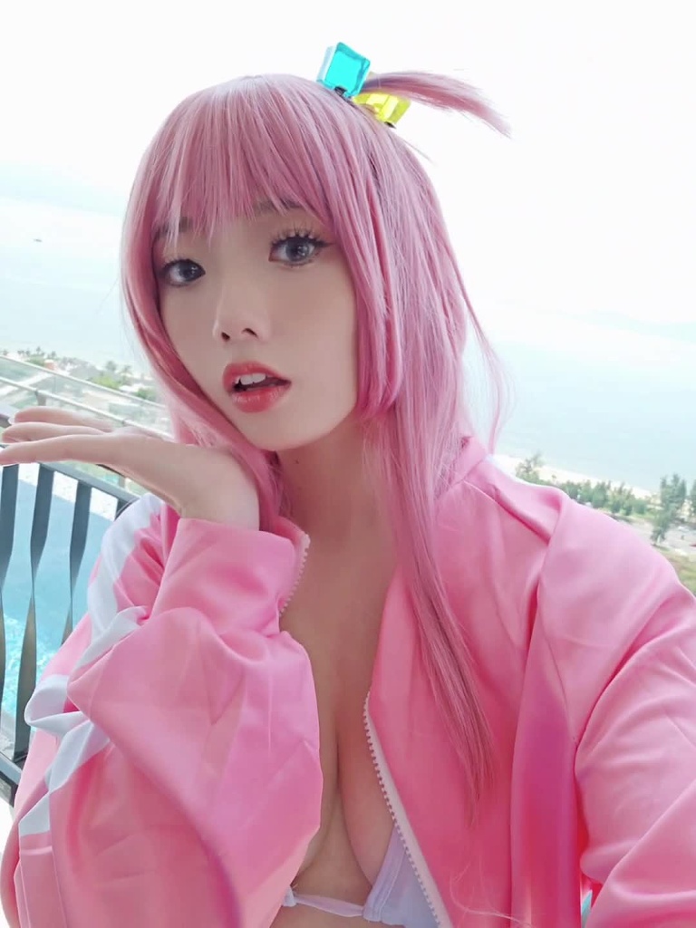 Messie Huang - Bocchi Swimsuit - Mitaku photo 2-13