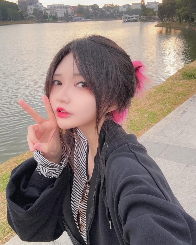 Potato Godzilla - OnlyFans Nude Apr 1-30, 2025 - Mitaku photo 1-9