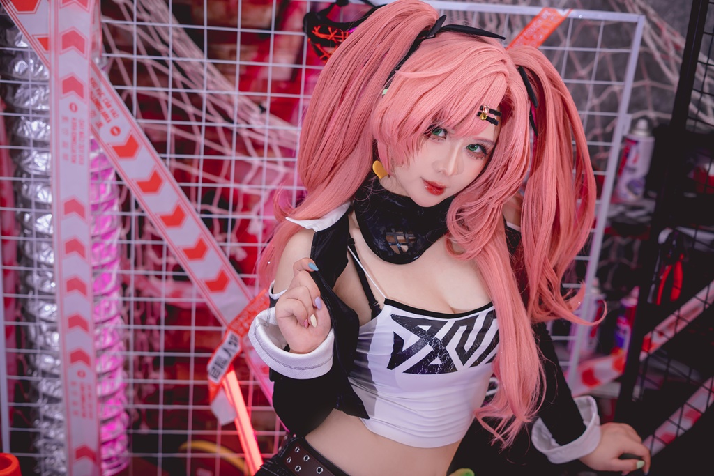 Pyon Lay - Nicole (Zenless Zone Zero) - Mitaku photo 1-10