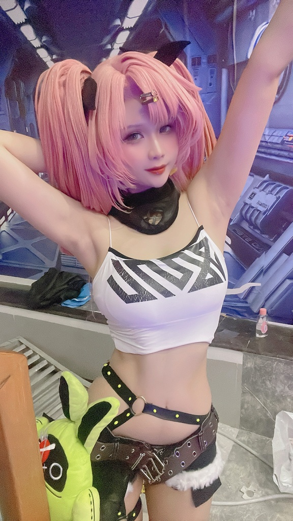 Pyon Lay - Nicole (Zenless Zone Zero) - Mitaku photo 3-3