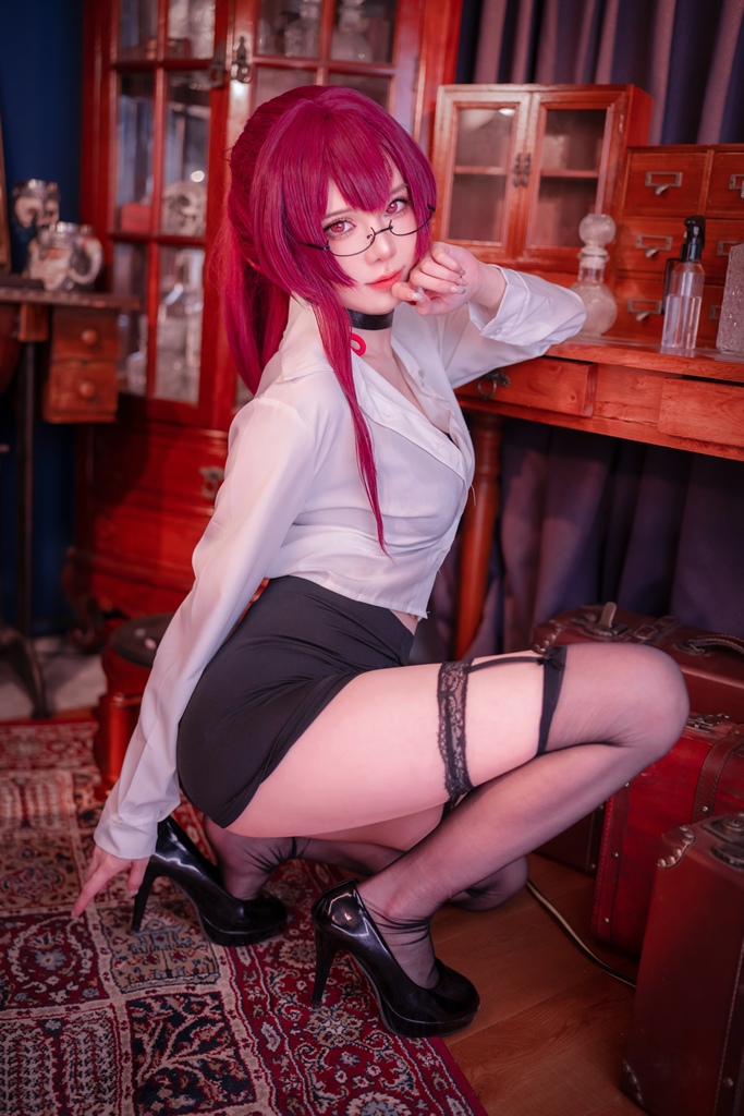 Sally Dorasnow - Kafka Office Lady (Honkai: Star Rail) - Mitaku photo 1-3