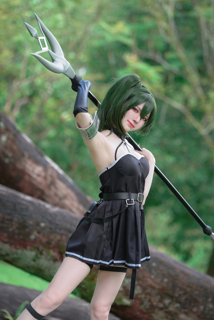Sally Dorasnow - Ubel - Mitaku photo 1-2