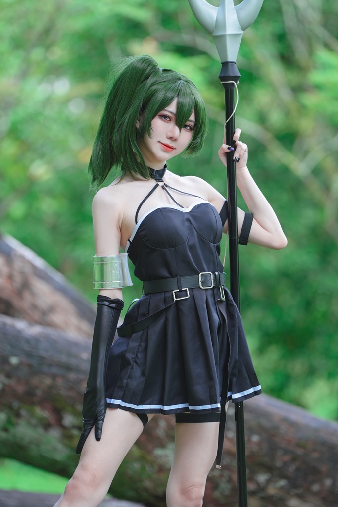 Sally Dorasnow - Ubel - Mitaku photo 1-4