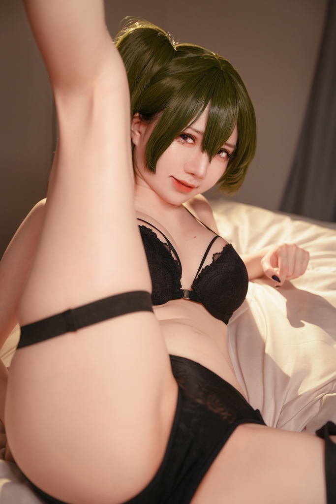 Sally Dorasnow - Ubel Lingerie - Mitaku photo 3-10