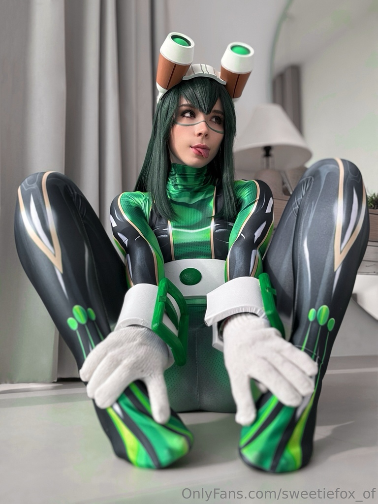 Sweetie Fox - Tsuyu Asui - Mitaku photo 1-5