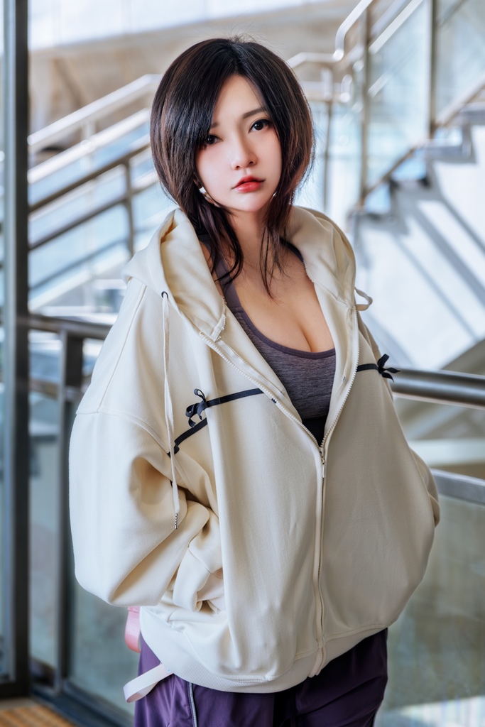 Potato Godzilla - On a Date at Metro Vietnam - Mitaku photo 1-10