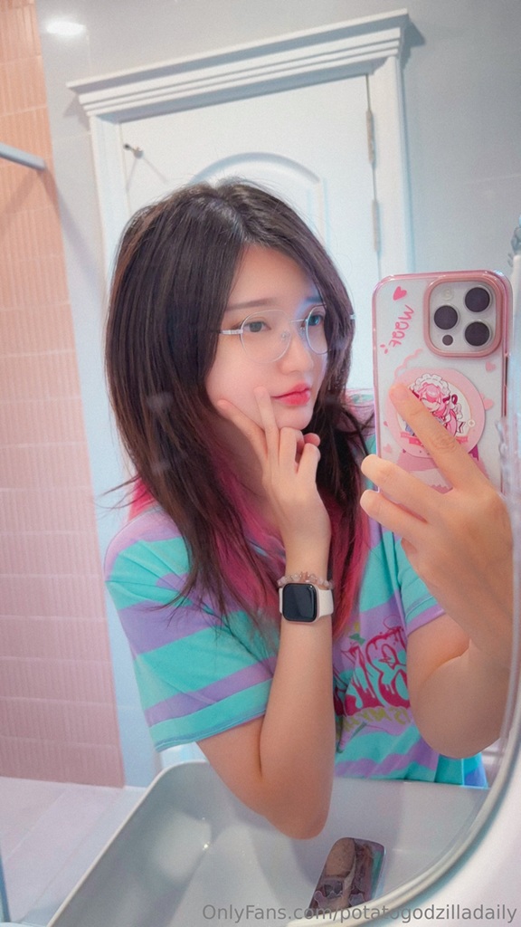 Potato Godzilla - OnlyFans Nude May 1-31, 2025 - Mitaku photo 1-0