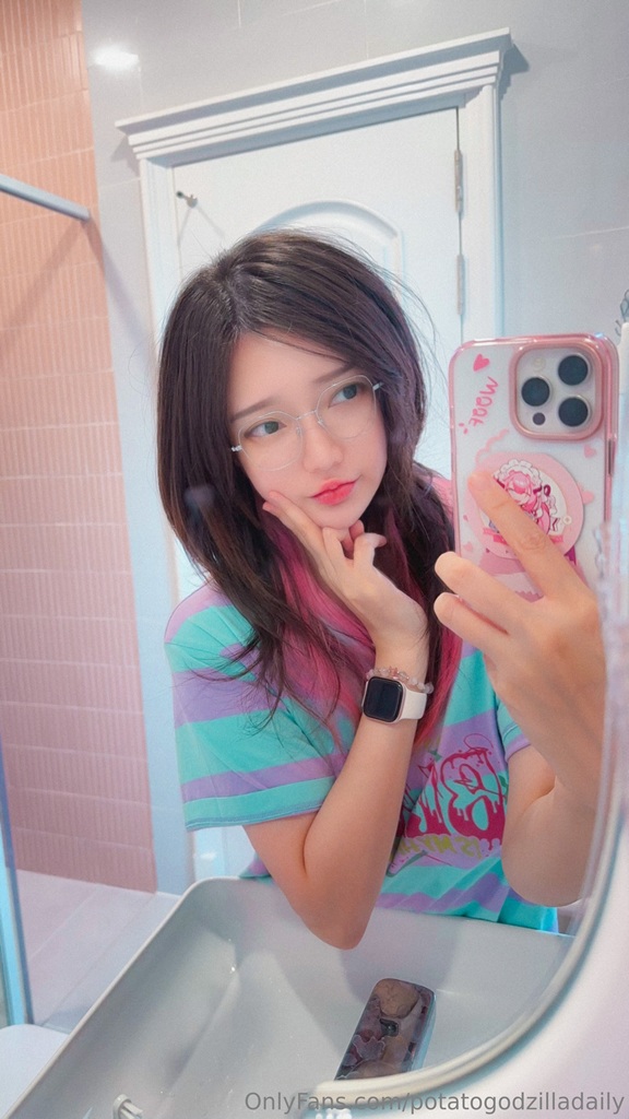 Potato Godzilla - OnlyFans Nude May 1-31, 2025 - Mitaku photo 1-1