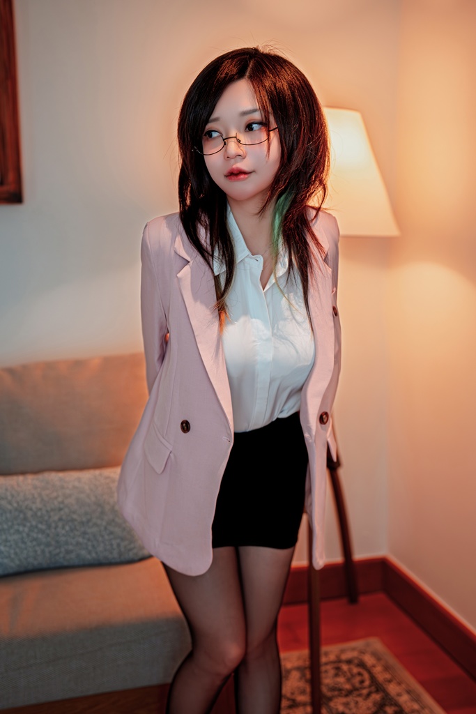 Potato Godzilla - Your New Secretary - Mitaku photo 1-0