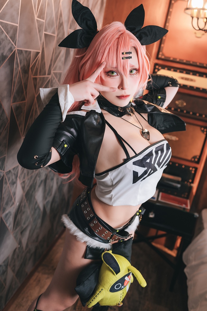 Tokar 浵卡 - Nicole (Zenless Zone Zero) - Mitaku photo 1-1