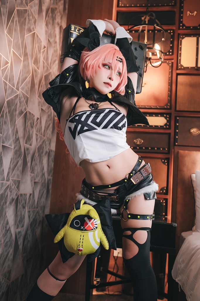 Tokar 浵卡 - Nicole (Zenless Zone Zero) - Mitaku photo 1-5