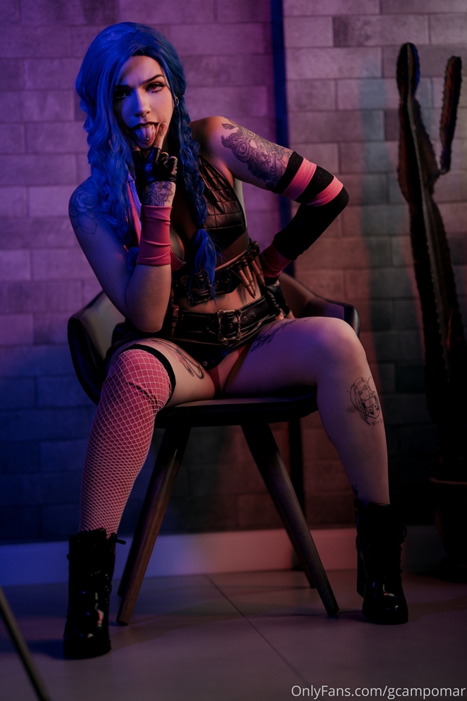 Giovanna Campomar - Jinx - Mitaku photo 1-2