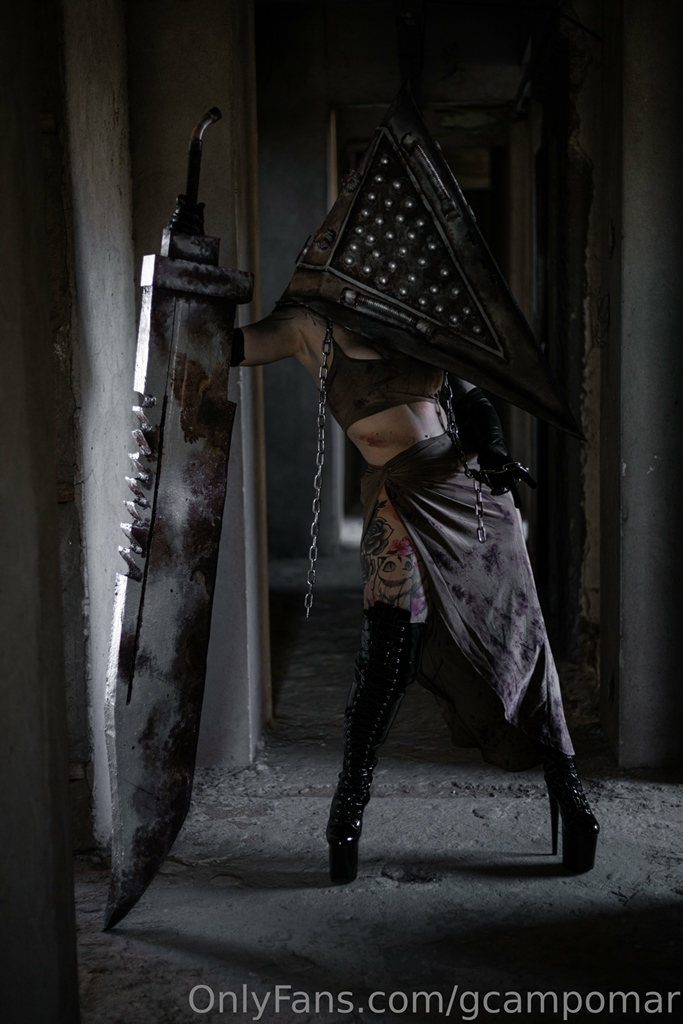 Giovanna Campomar - Pyramid Head - Mitaku photo 1-0