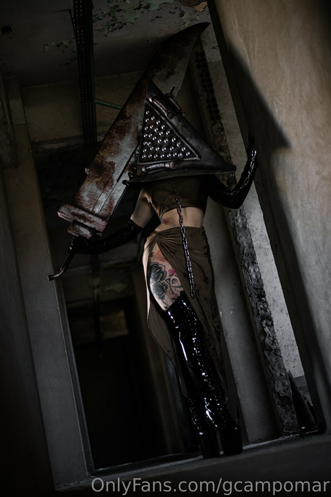 Giovanna Campomar - Pyramid Head - Mitaku photo 1-1
