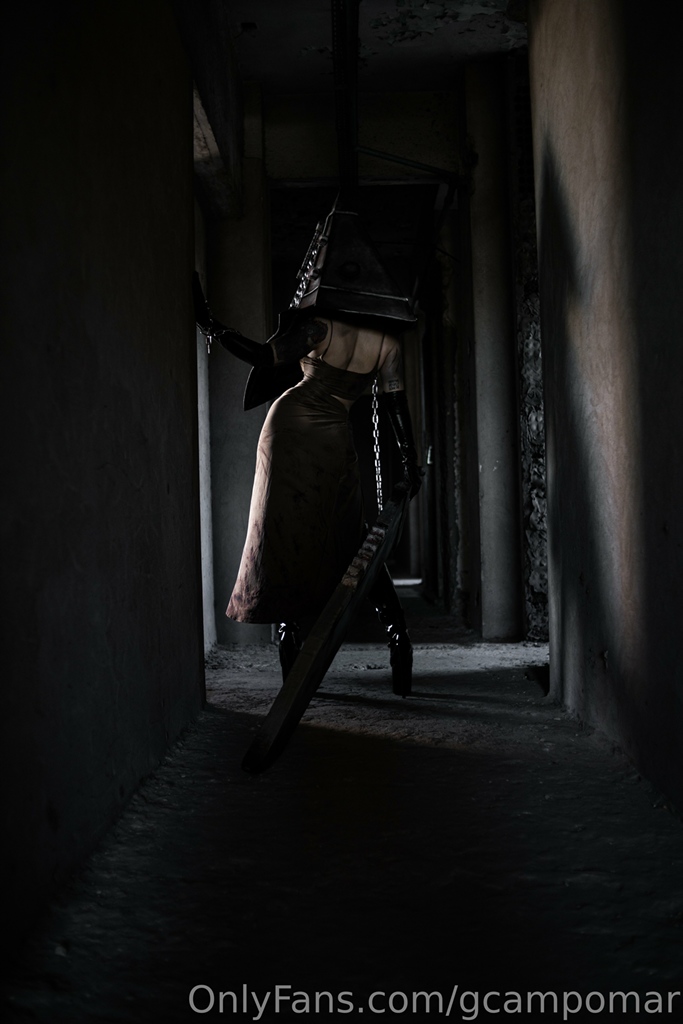 Giovanna Campomar - Pyramid Head - Mitaku photo 1-3
