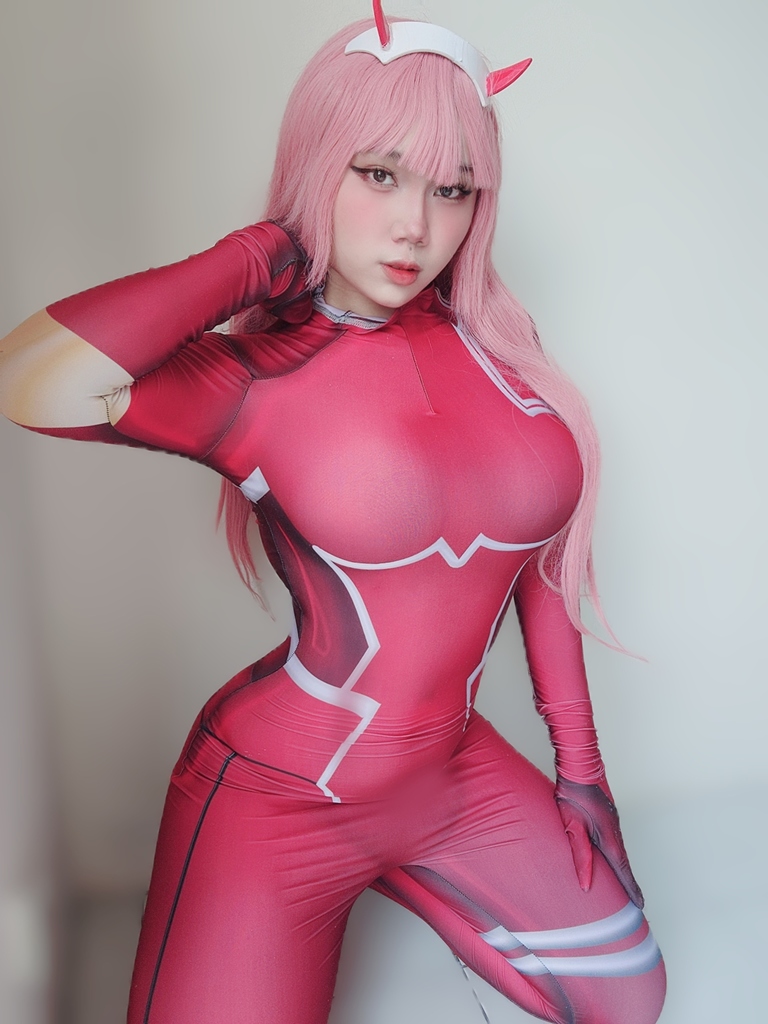 Tsunnyanchan - Zero Two - Mitaku photo 1-2