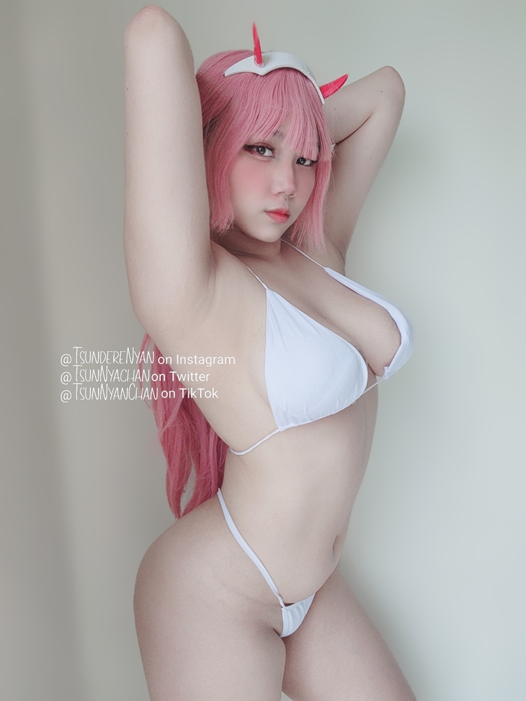 Tsunnyanchan - Zero Two - Mitaku photo 1-4