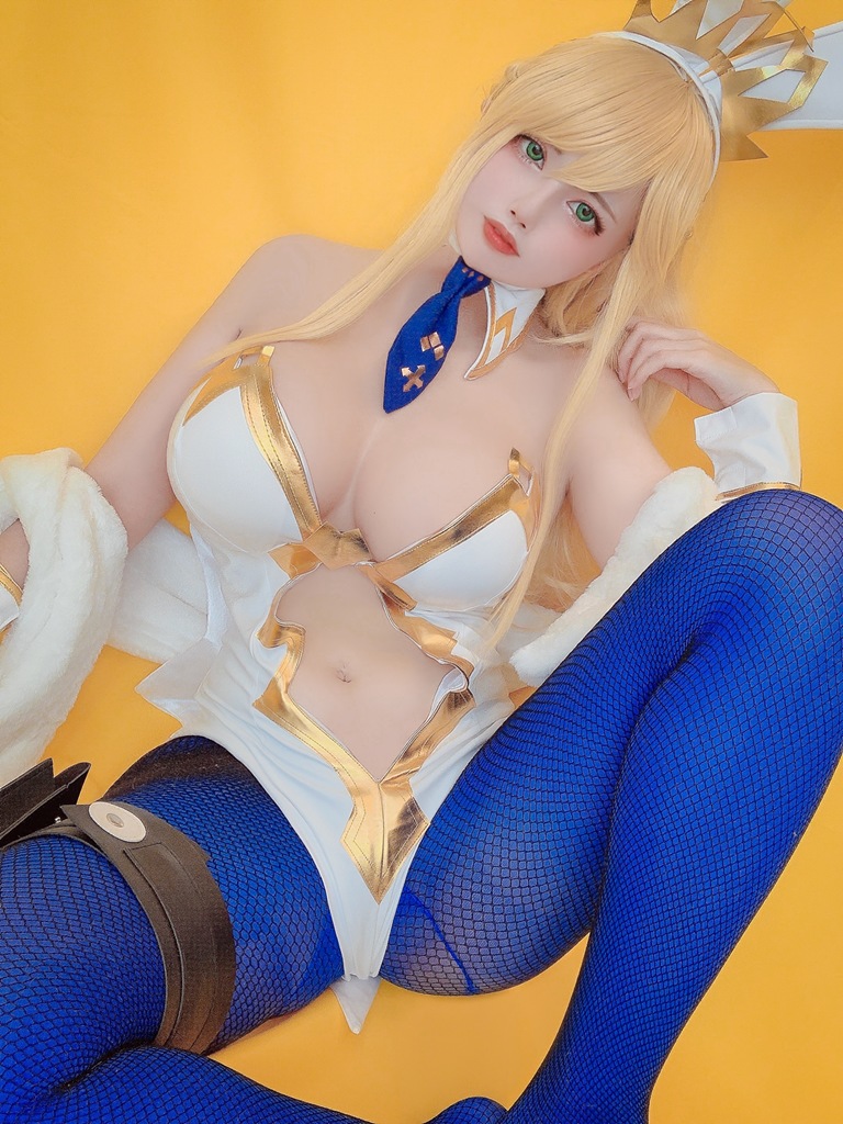Uri11_27 - Artoria Pendragon Ruler - Mitaku photo 1-7