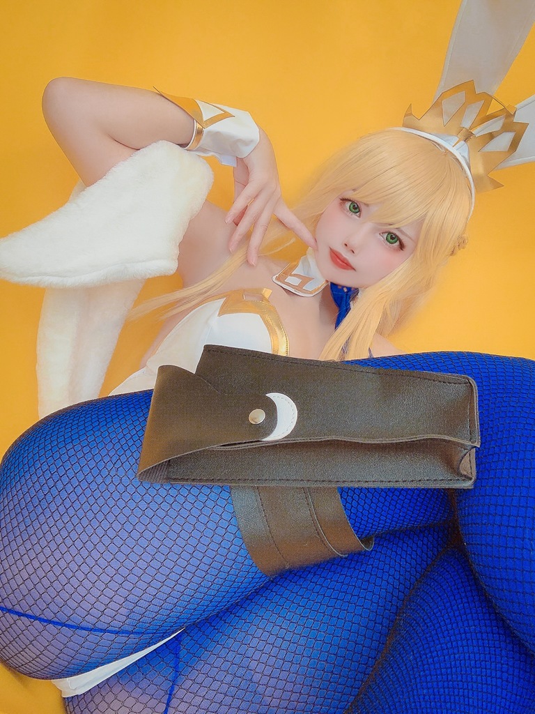 Uri11_27 - Artoria Pendragon Ruler - Mitaku photo 1-8