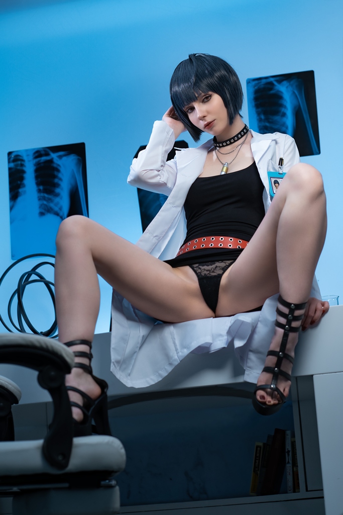 Victoria Lirell - Tae Takemi - Mitaku photo 1-2