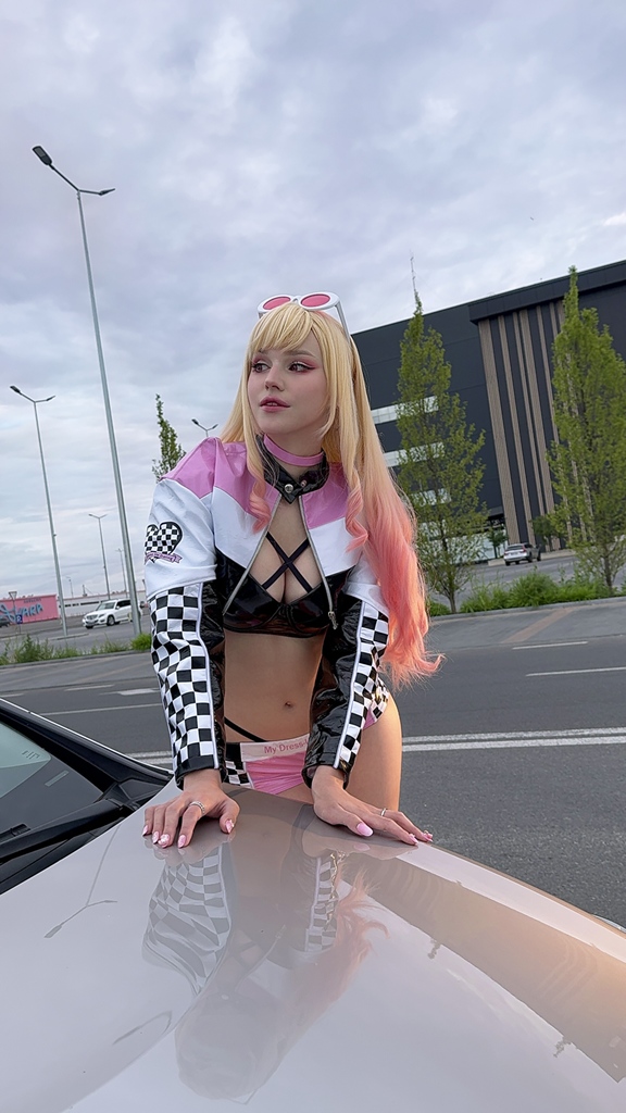 Shirogane Sama - Marin Kitagawa Race Queen - Mitaku photo 1-7