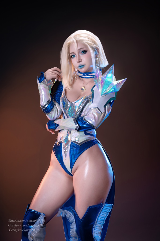 Umeko J - Emma Frost - Mitaku photo 1-1