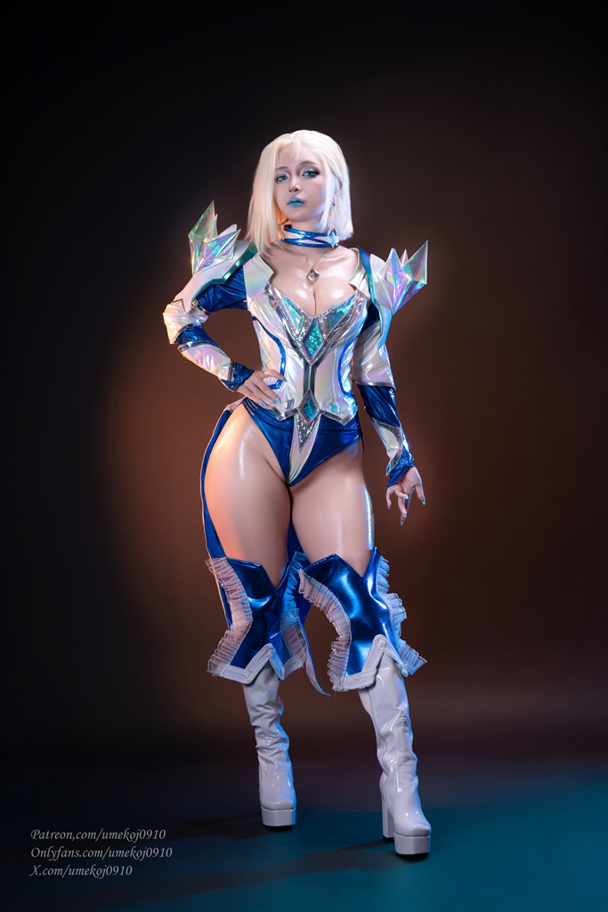Umeko J - Emma Frost - Mitaku photo 1-4