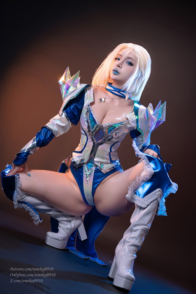 Umeko J - Emma Frost - Mitaku photo 1-8