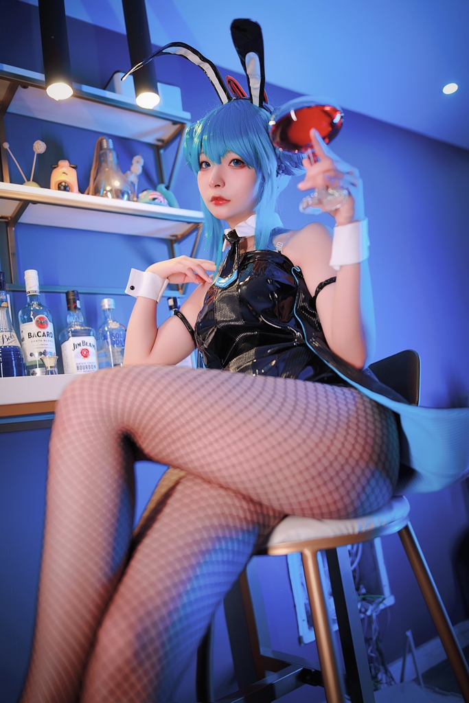 Kokuhui - Miku the Bunny - Mitaku photo 2-3