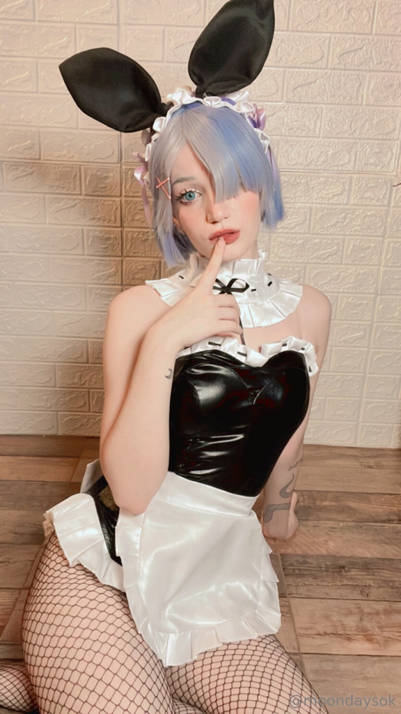 Moondays - Rem Bunny Girl - Mitaku photo 1-2