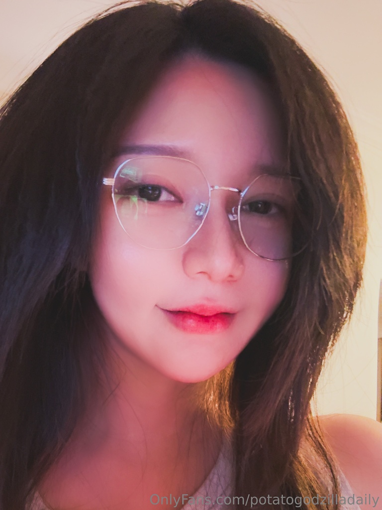 Potato Godzilla - OnlyFans Nude Aug 1-31, 2025 - Mitaku photo 1-0
