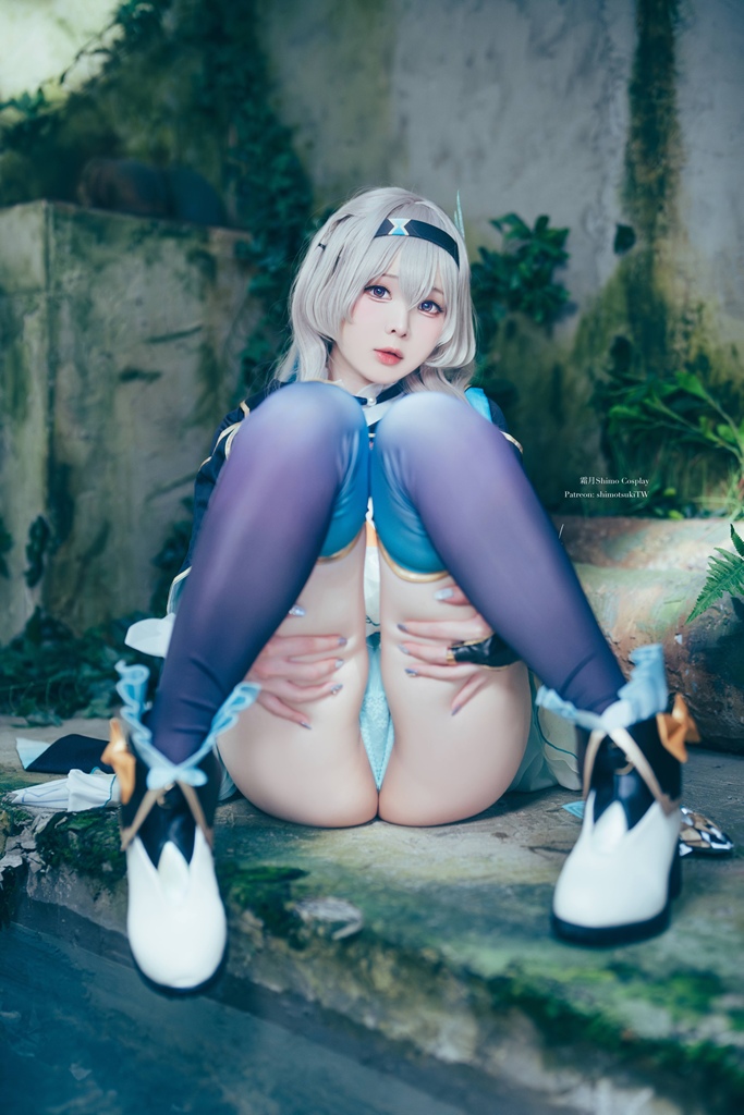 Shimo - Firefly (Honkai: Star Rail) - Mitaku photo 1-3