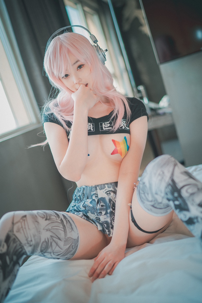 Bambi 밤비 - Sonico Micro-top - Mitaku photo 1-10