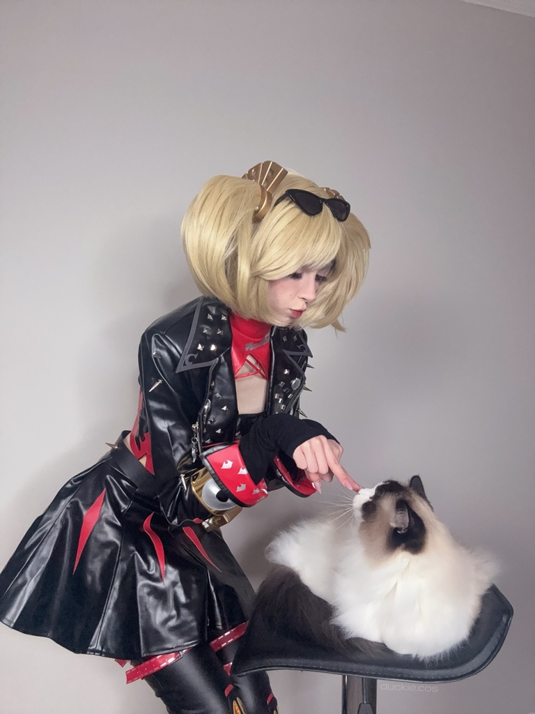 Duckie Cos - Burnice - Mitaku photo 1-7