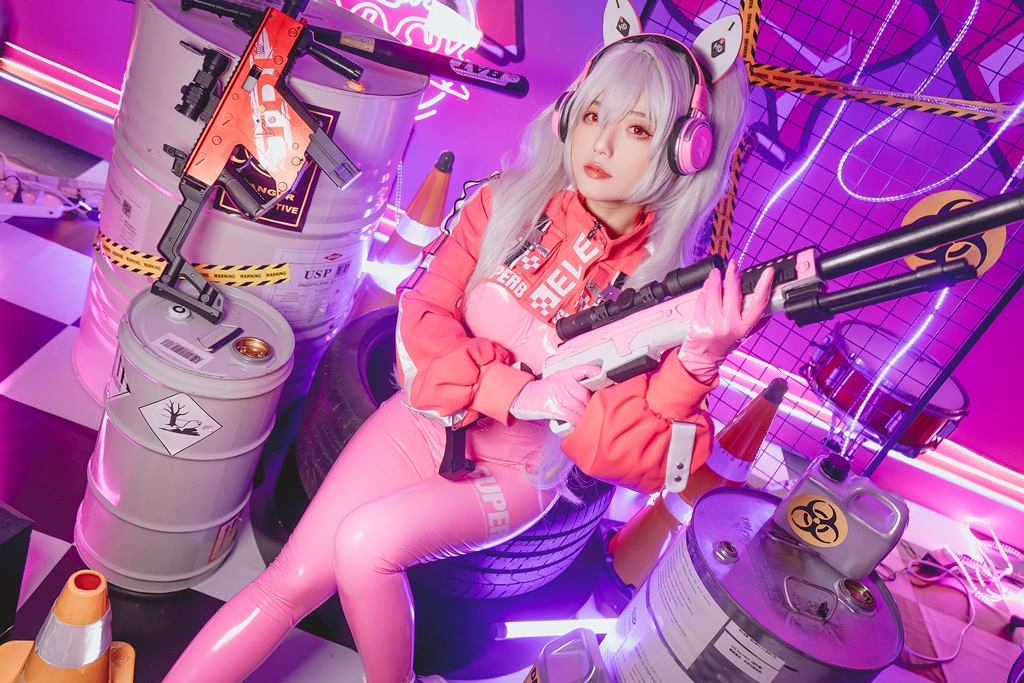 Messie Huang - Alice (NIKKE) - Mitaku photo 1-2