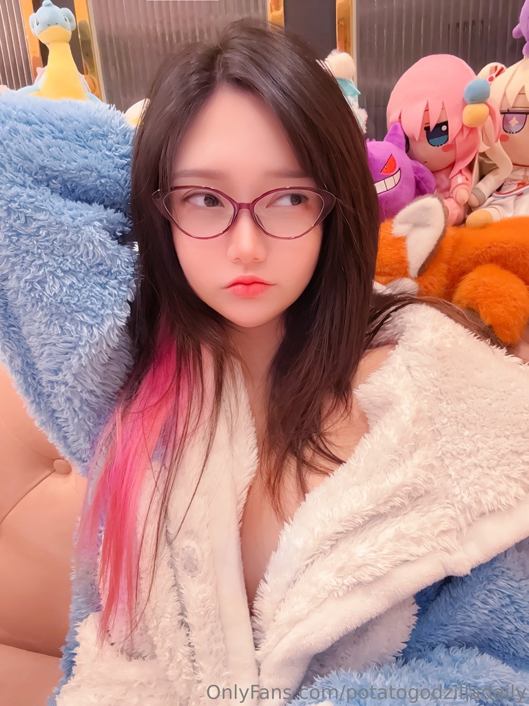 Potato Godzilla - OnlyFans Nude Sep 1-30, 2025 - Mitaku photo 2-11