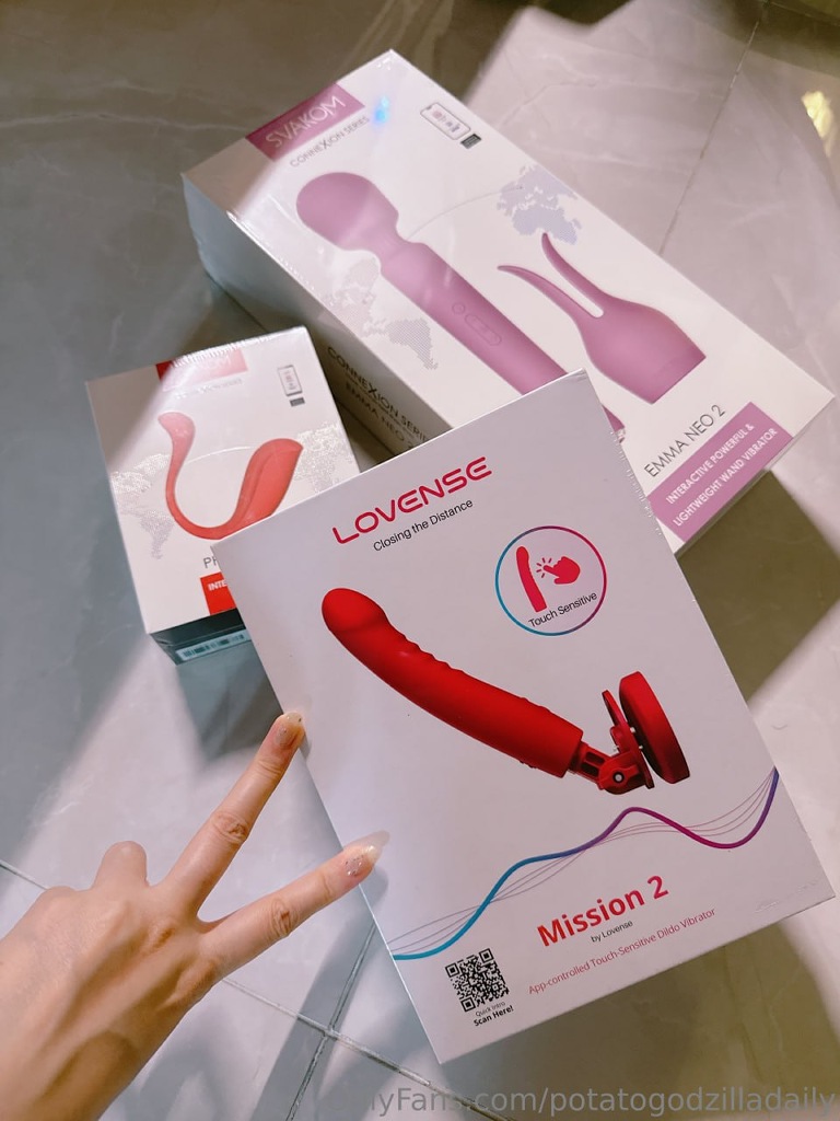 Potato Godzilla - OnlyFans Nude Sep 1-30, 2025 - Mitaku photo 1-8