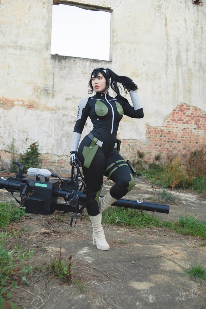 Danielle Vedovelli - Mina Ashiro - Mitaku photo 2-0