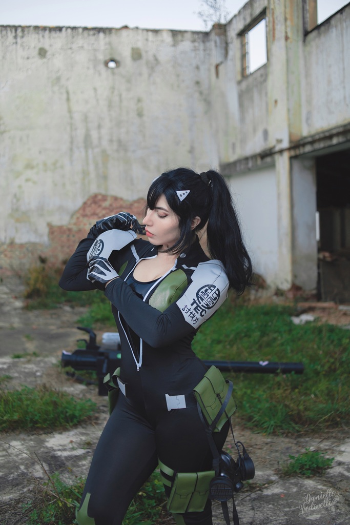 Danielle Vedovelli - Mina Ashiro - Mitaku photo 2-6