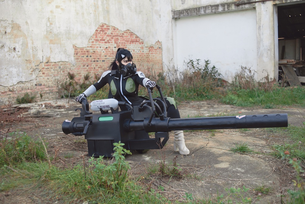 Danielle Vedovelli - Mina Ashiro - Mitaku photo 1-2