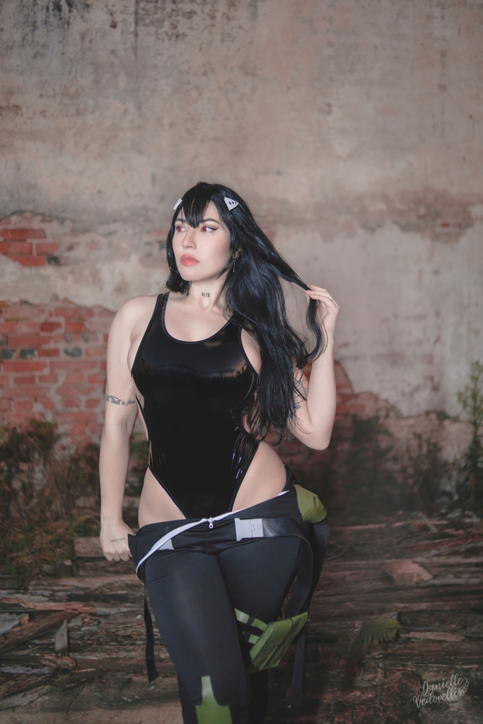 Danielle Vedovelli - Mina Ashiro - Mitaku photo 2-10