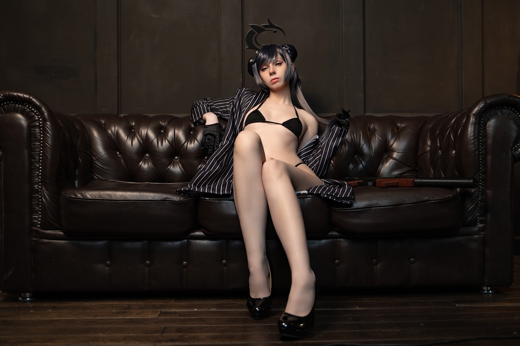 Victoria Lirell - Kisaki (Blue Archive) - Mitaku photo 2-2