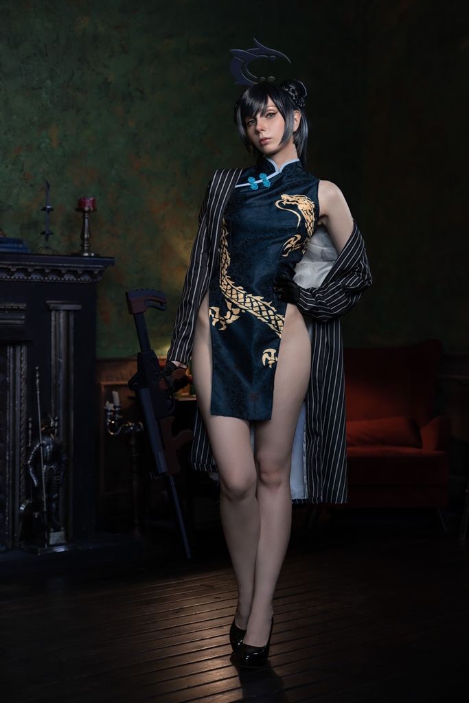 Victoria Lirell - Kisaki (Blue Archive) - Mitaku photo 1-3