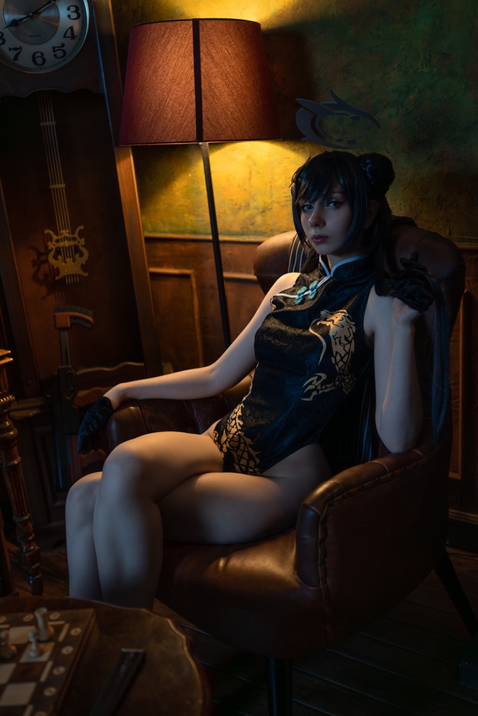 Victoria Lirell - Kisaki (Blue Archive) - Mitaku photo 1-4